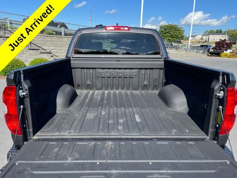 Used 2021 Toyota Tundra SR5 AWD/4WD image 18