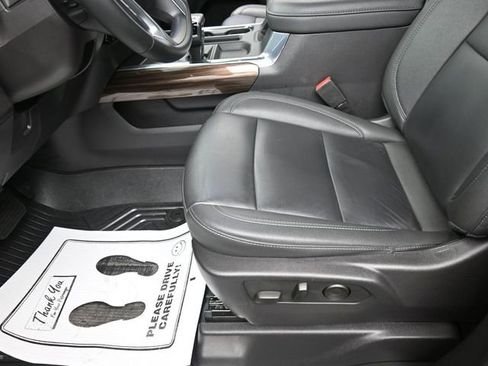 Used 2024 Chevrolet Silverado 1500 LT Trail Boss w/ LT Trail Boss Premium Package image 8