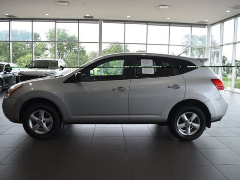Used 2010 Nissan Rogue S w/ 360 Degree Value Pkg FWD image 4