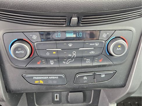 Used 2019 Ford Escape SEL FWD image 18