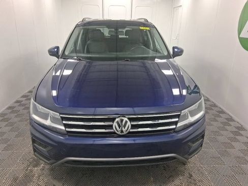 Used 2021 Volkswagen Tiguan SE AWD/4WD image 2