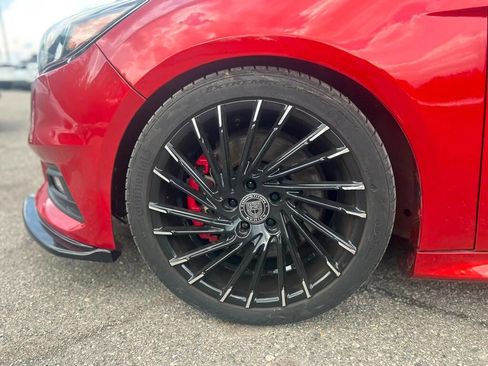 Used 2018 Ford Focus ST FWD image 9