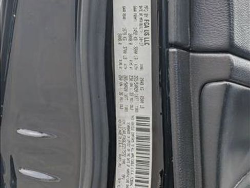 Used 2018 Jeep Grand Cherokee Altitude image 16