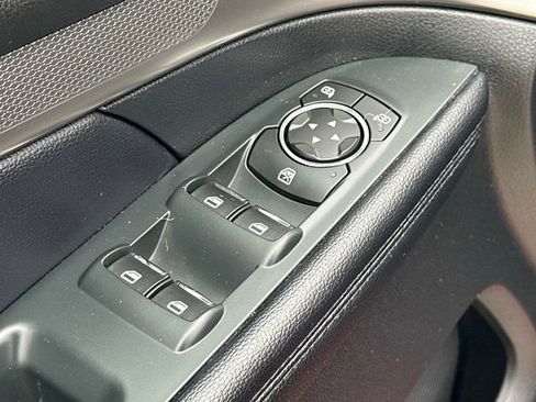 Used 2018 Ford Explorer XLT FWD image 14