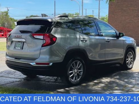 Certified 2023 GMC Terrain SLT FWD image 8