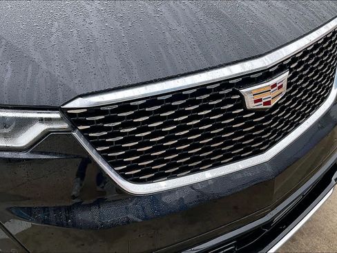 Used 2021 Cadillac XT6 Premium Luxury AWD/4WD image 28