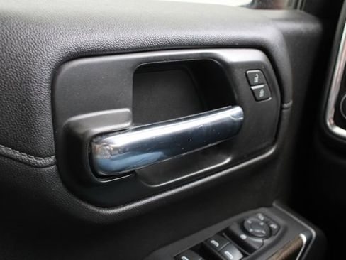 Used 2020 Chevrolet Silverado 1500 LT w/ Trailering Package image 6