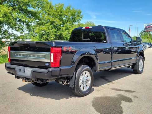 Used 2021 Ford F350 Platinum AWD/4WD image 4