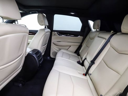 Used 2019 Cadillac XT5 Luxury image 23