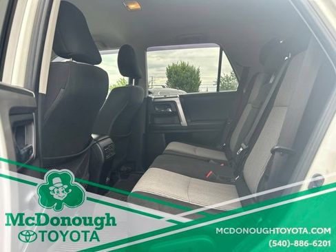 Used 2022 Toyota 4Runner SR5 AWD/4WD image 10