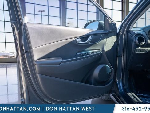 Used 2020 Hyundai Kona Limited FWD image 18
