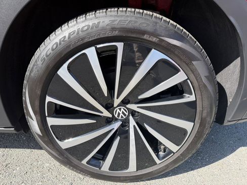 Used 2023 Volkswagen ID.4 Pro S Plus AWD/4WD image 55