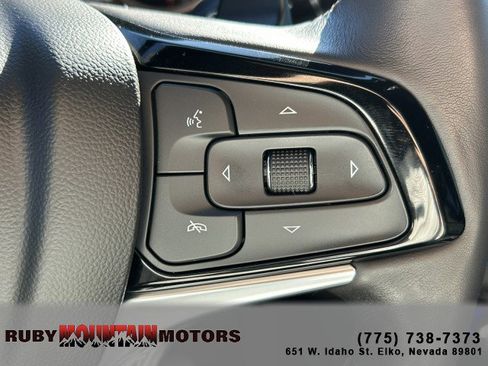 Used 2024 Buick Enclave Avenir image 13