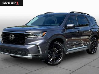 Certified 2025 Honda Pilot Touring video 1