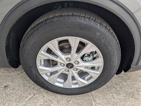 Used 2025 Ford Escape Active image 11