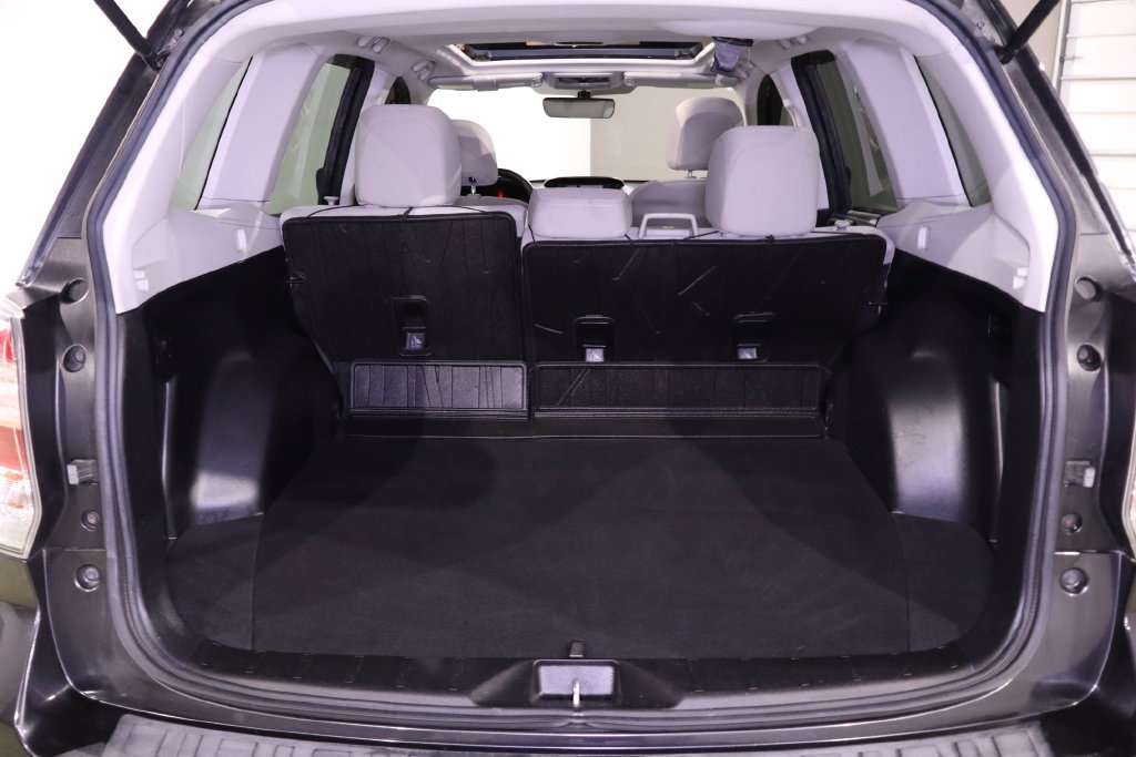 Used 2018 Subaru Forester 2.5i Premium w/ All-Weather Package AWD/4WD image 34