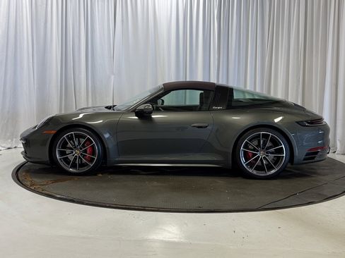 Used 2022 Porsche 911 Targa 4S image 2