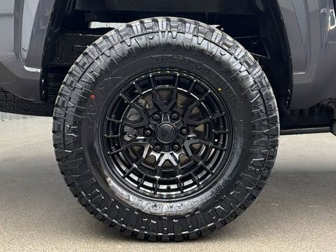 Used 2026 Toyota Tacoma SR5 AWD/4WD image 11
