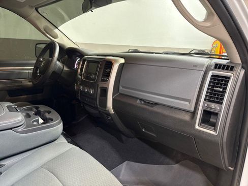 Used 2020 RAM 1500 Classic SLT image 54