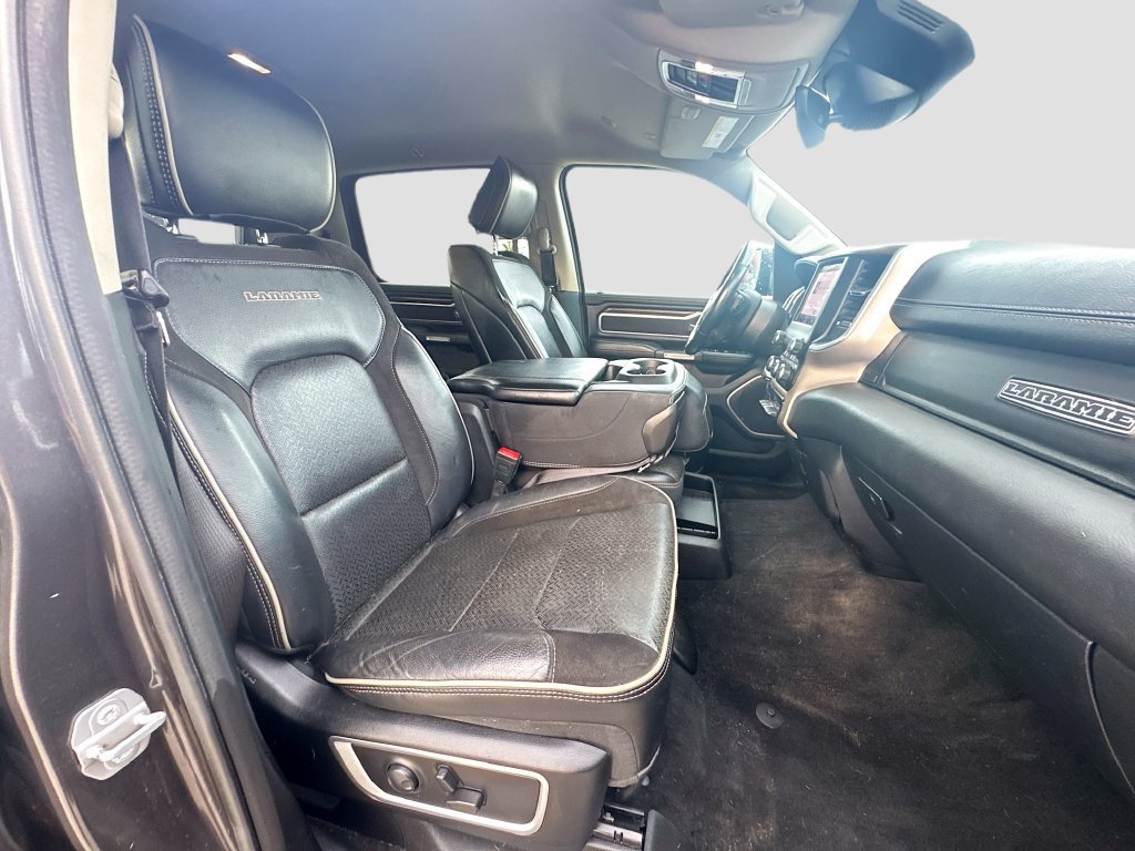 Used 2022 RAM 1500 Laramie AWD/4WD image 30