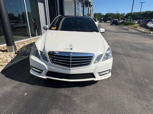 Used 2013 Mercedes-Benz E 350 4MATIC Sedan image 3