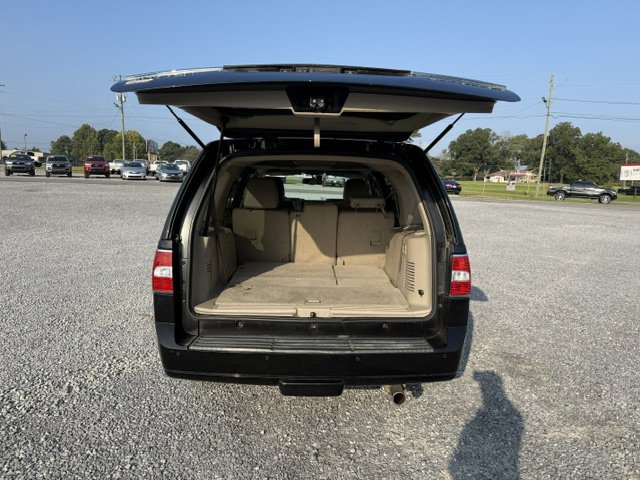 Used 2014 Lincoln Navigator 2WD image 6