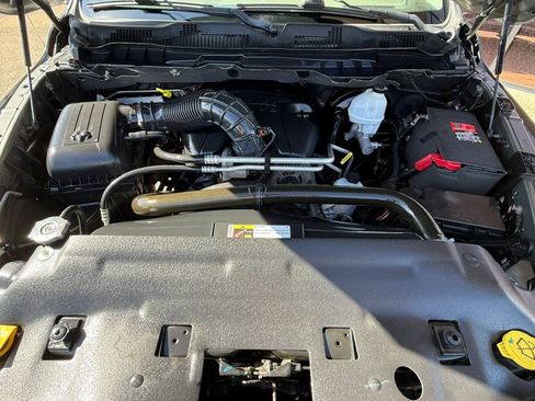 Used 2012 RAM 1500 Express RWD image 22