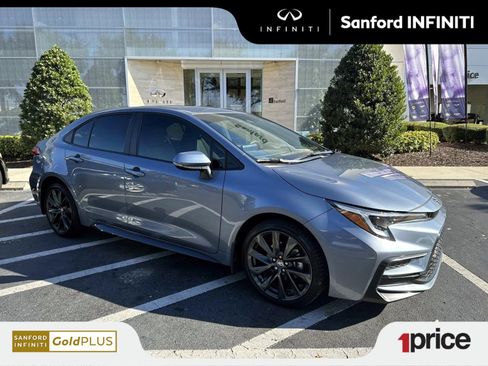 Used 2025 Toyota Corolla SE image 1