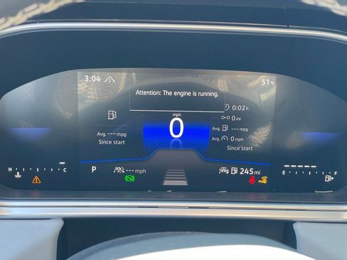 Certified 2025 Volkswagen Taos SE AWD/4WD image 16