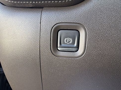 Used 2019 GMC Sierra 1500 Denali w/ Denali Ultimate Package image 21