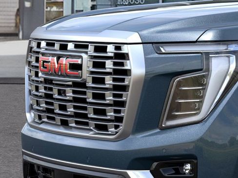New 2026 GMC Yukon XL Denali w/ Denali Reserve Package image 24