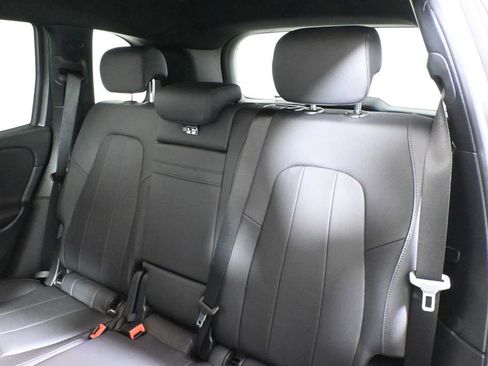 Certified 2026 Mercedes-Benz GLB 250 4MATIC image 4