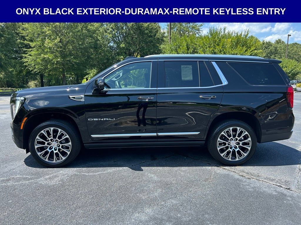Used 2025 GMC Yukon Denali w/ Denali Reserve Package RWD image 14