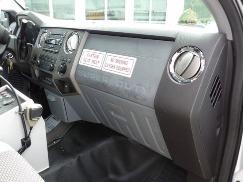 Used 2012 Ford F450 XLT w/ Ambulance Preparation Pkg RWD image 28