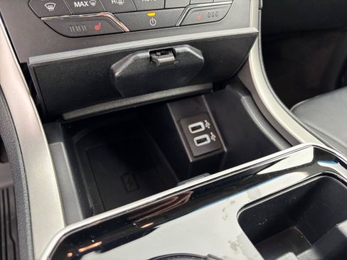 Used 2020 Ford Edge SEL w/ Convenience Package AWD/4WD image 30