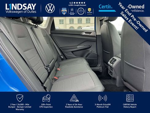 Certified 2025 Volkswagen Taos SE image 14