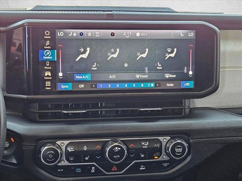 Used 2024 Jeep Wrangler Unlimited Sahara AWD/4WD image 20