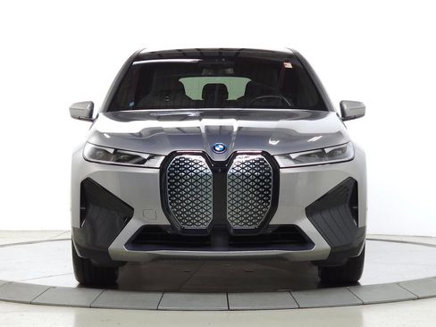 Certified 2024 BMW iX xDrive50 w/ Premium Package AWD/4WD image 2