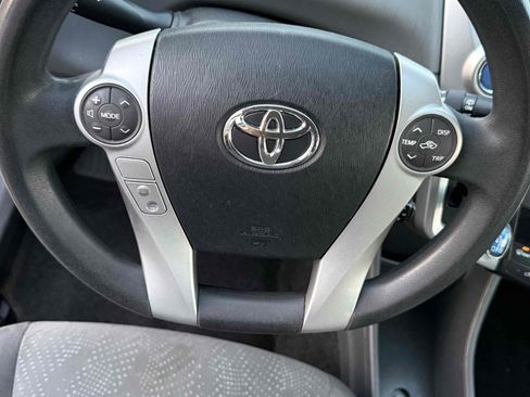Used 2014 Toyota Prius V Two FWD image 53