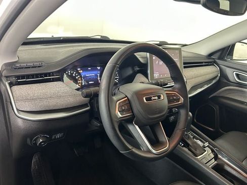 Used 2022 Jeep Compass Latitude AWD/4WD image 14
