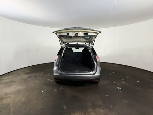 Used 2016 Nissan Rogue S FWD image 25