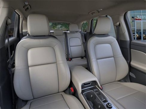 New 2026 Lincoln Corsair Premiere image 10