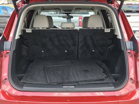 Used 2025 Nissan Rogue SV AWD/4WD image 9