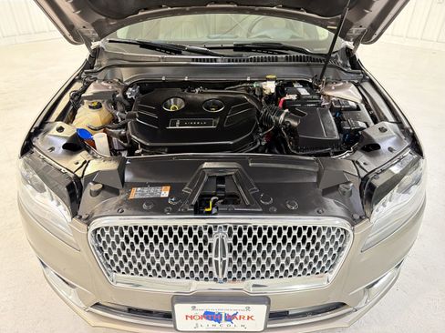 Used 2018 Lincoln MKZ Reserve image 31