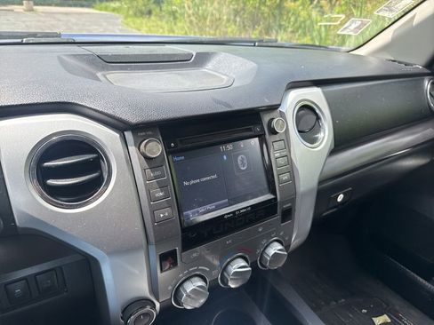 Used 2014 Toyota Tundra SR5 w/ TRD Off Road Package AWD/4WD image 12
