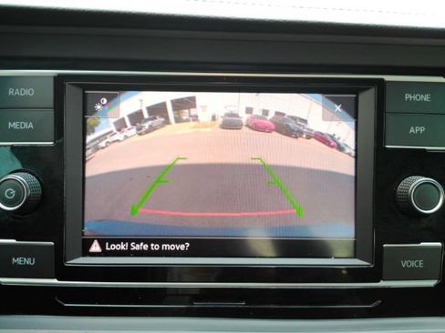 Used 2024 Volkswagen Jetta Sport FWD image 8