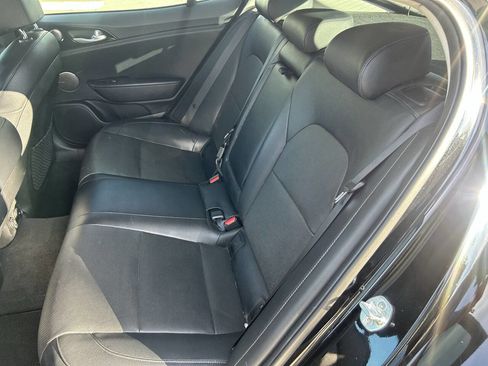 Used 2018 Kia Stinger Premium image 17