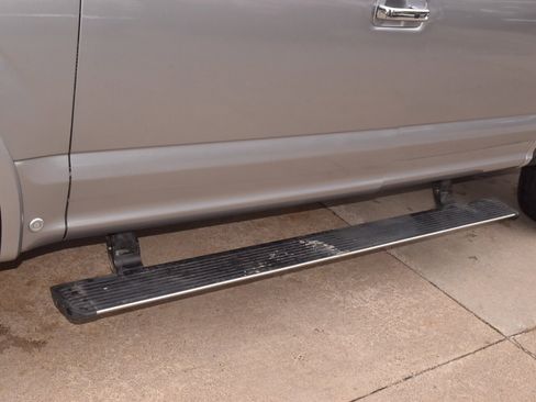 Used 2020 Ford F150 Platinum w/ Equipment Group 701A Luxury image 37