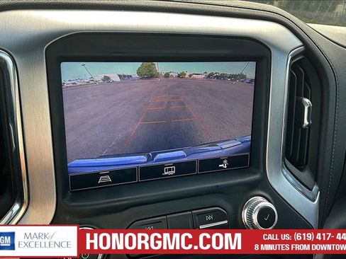 Used 2021 GMC Sierra 1500 SLT w/ SLT Convenience Package AWD/4WD image 15
