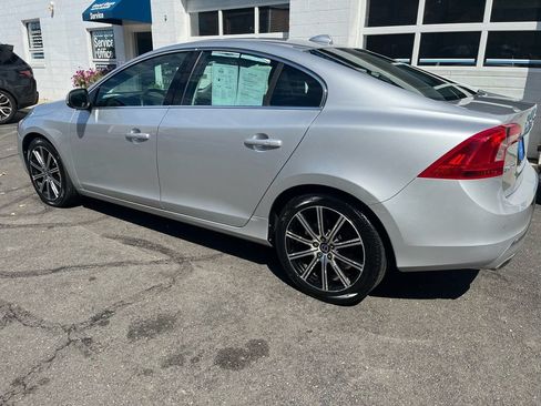 Used 2016 Volvo S60 T5 Inscription Platinum w/ Climate Package AWD/4WD image 2